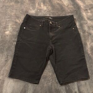 1822 Denim Black Women's Shorts